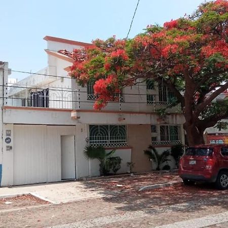 Casa Flamboyant Hotel Queretaro Exterior photo